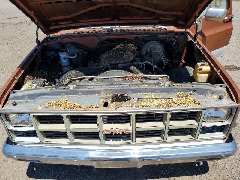 Photo 11 from auction – 1982 GMC C2500 with VIN 1GTGC24M9CJ518993