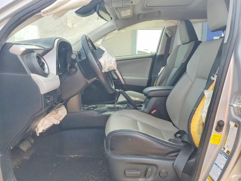Photo 7 from auction – 2018 TOYOTA RAV4 with VIN JTMDFREV2JJ237271
