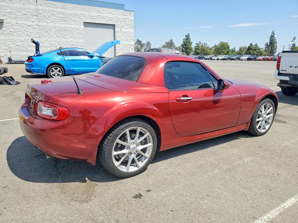 Photo 3 from auction – 2011 MAZDA MX-5 MIATA with VIN JM1NC2PF5B0219672