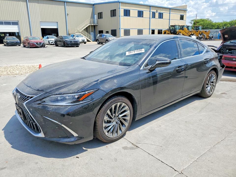 Photo 1 from auction – 2025 LEXUS ES 300H with VIN 58AFA1C16SU073181