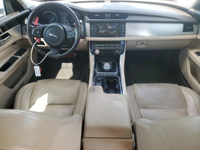 Photo 8 from auction – 2016 JAGUAR XF with VIN SAJBE4BV8GCY03708