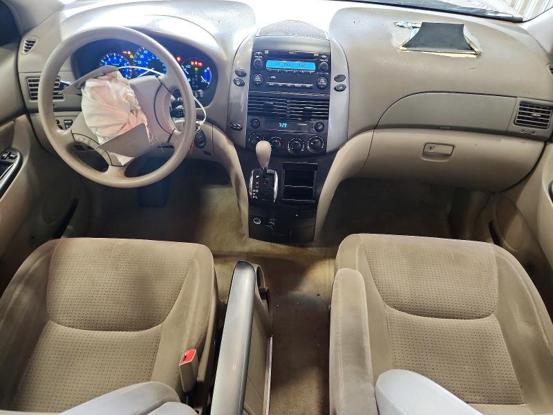 Photo 8 from auction – 2010 TOYOTA SIENNA with VIN 5TDKK4CC8AS319841