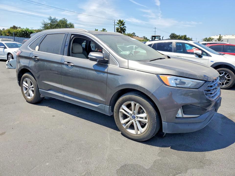Photo 4 from auction – 2019 FORD EDGE with VIN 2FMPK3J93KBC36999