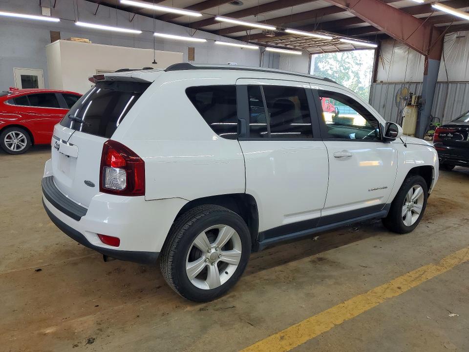 Photo 3 from auction – 2016 JEEP COMPASS with VIN 1C4NJCEA8GD633435