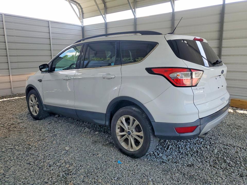 Photo 2 from auction – 2018 FORD ESCAPE with VIN 1FMCU0GD7JUC10790