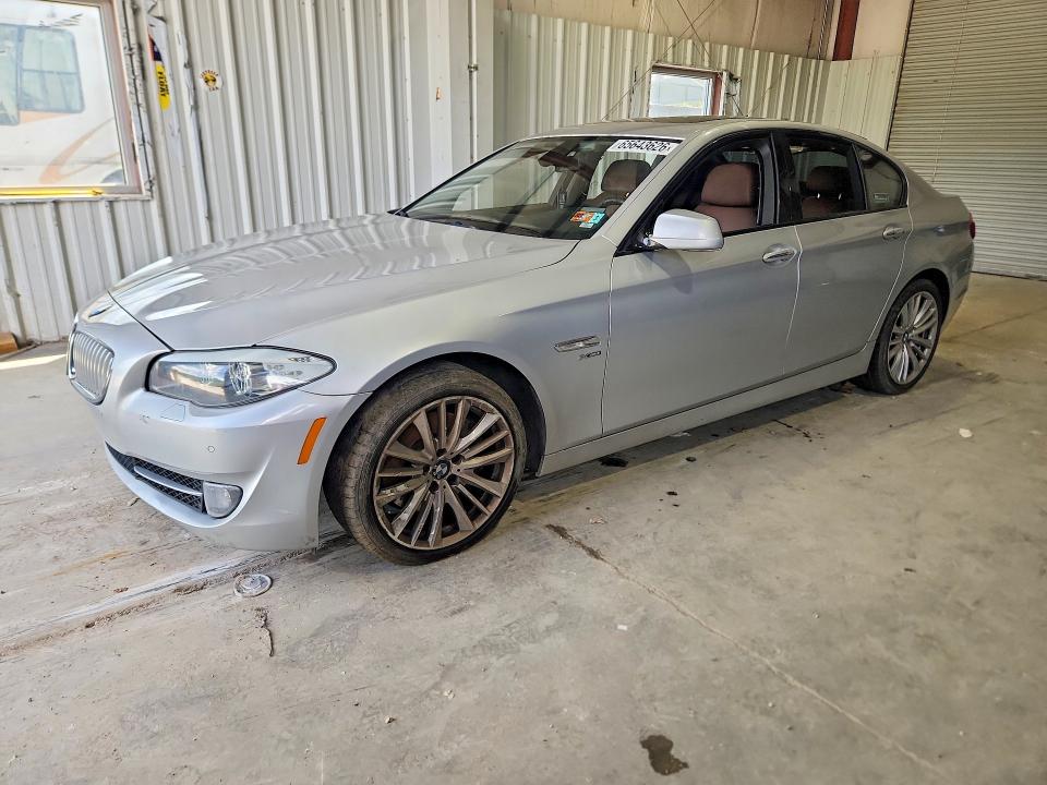 BMW 550 2011 with VIN WBAFU9C55BC785351 - Photo from auction