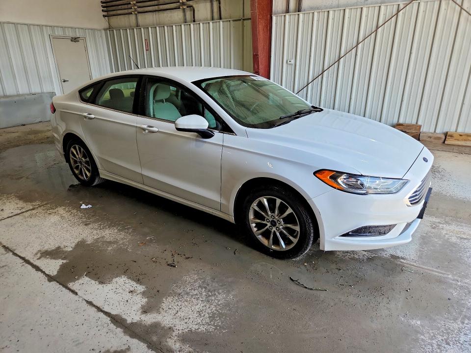 Photo 4 from auction – 2017 FORD FUSION with VIN 3FA6P0H76HR278068