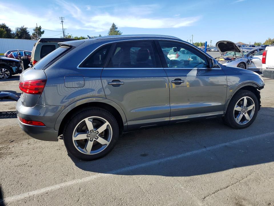 Photo 3 from auction – 2015 AUDI Q3 with VIN WA1GFCFS9FR011388