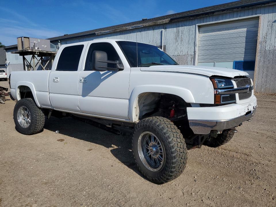 Photo 4 from auction – 2003 CHEVROLET SILVERADO with VIN 1GCHK23193F121771