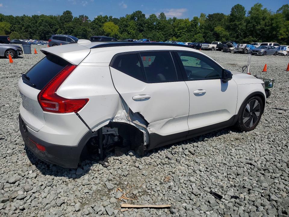 Photo 3 from auction – 2026 VOLVO EX40 with VIN YV4ER3HK7T2774352