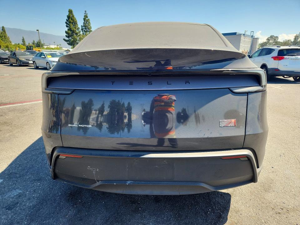 Foto 6 de la subasta – 2026 TESLA MODEL Y con VIN 7SAYGDEE2TF328927
