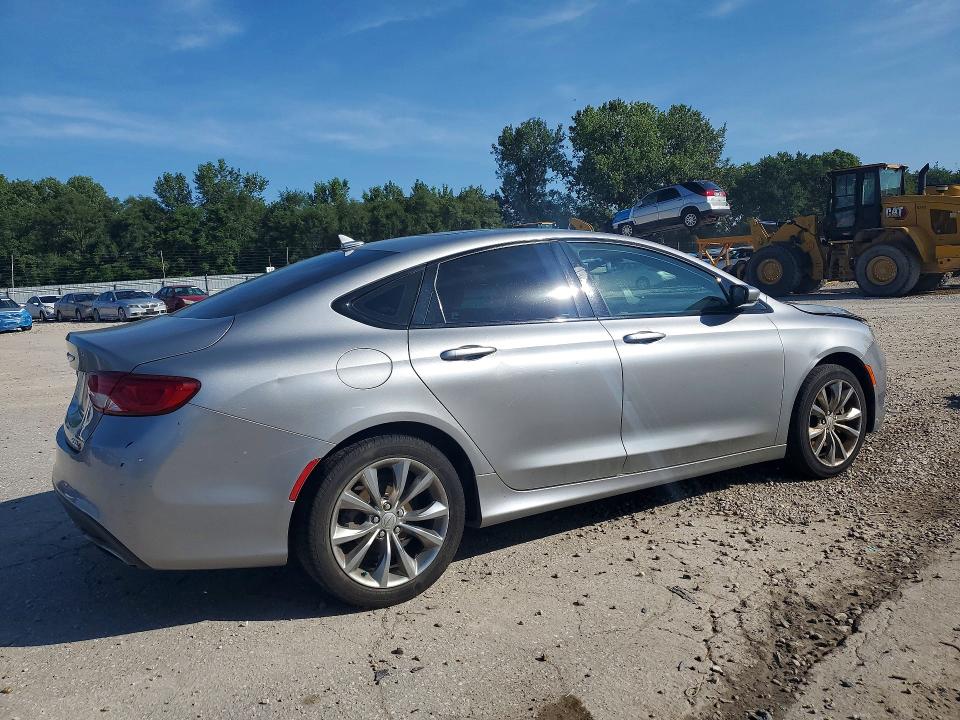 Photo 3 from auction – 2015 CHRYSLER 200 with VIN 1C3CCCBB3FN550569