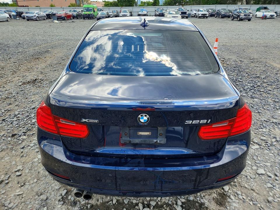 Photo 6 from auction – 2013 BMW 328 with VIN WBA3B5C58DF598947