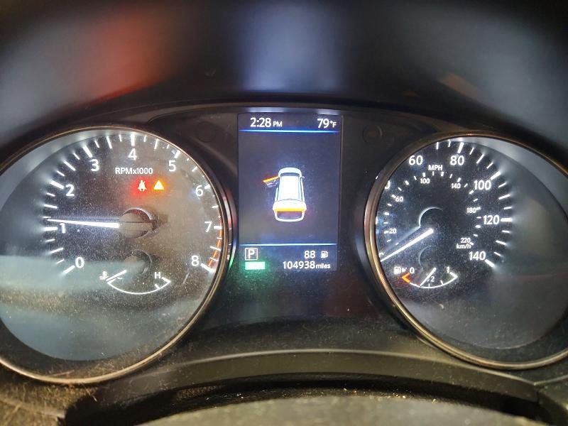 Photo 9 from auction – 2018 NISSAN ROGUE with VIN KNMAT2MT2JP523928