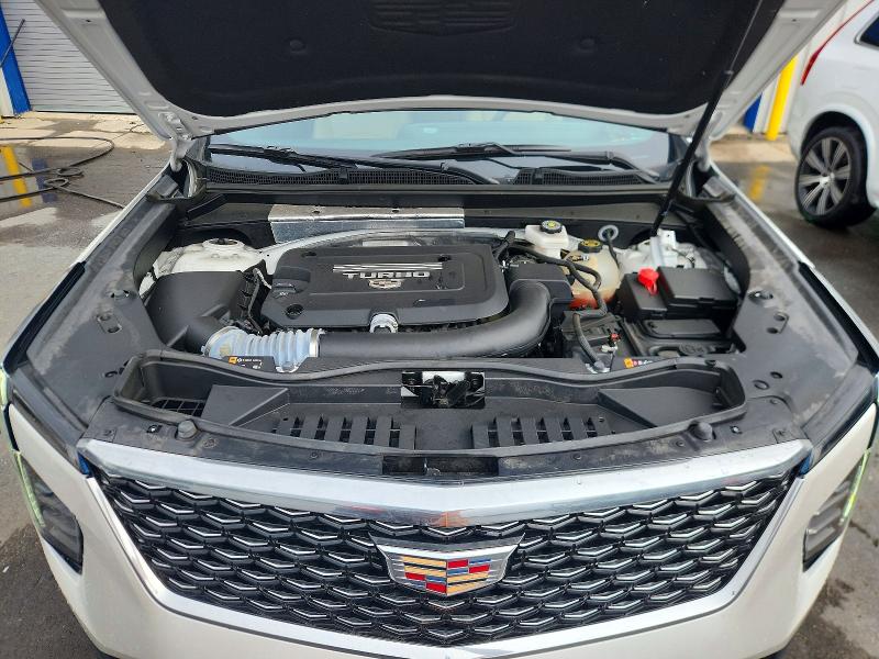 Photo 12 from auction – 2024 CADILLAC XT4 with VIN 1GYFZBR45RF142866