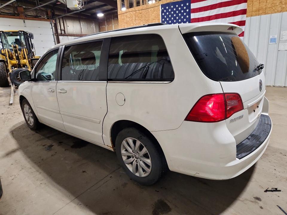 Photo 2 from auction – 2012 VOLKSWAGEN ROUTAN with VIN 2C4RVABG3CR392152