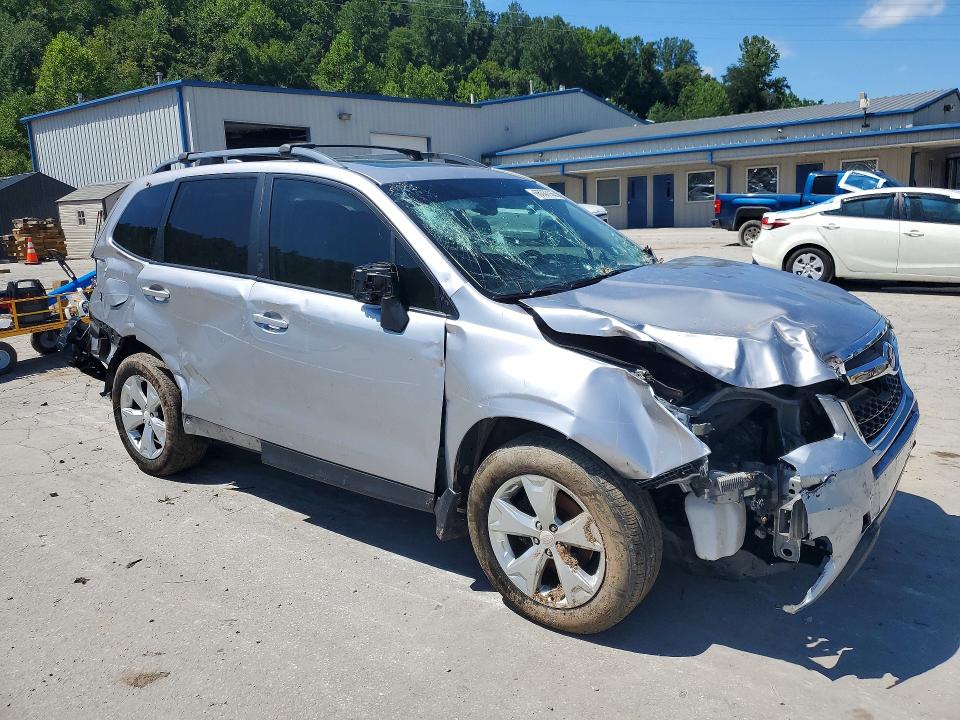 Photo 4 from auction – 2016 SUBARU FORESTER with VIN JF2SJADC0GH418345