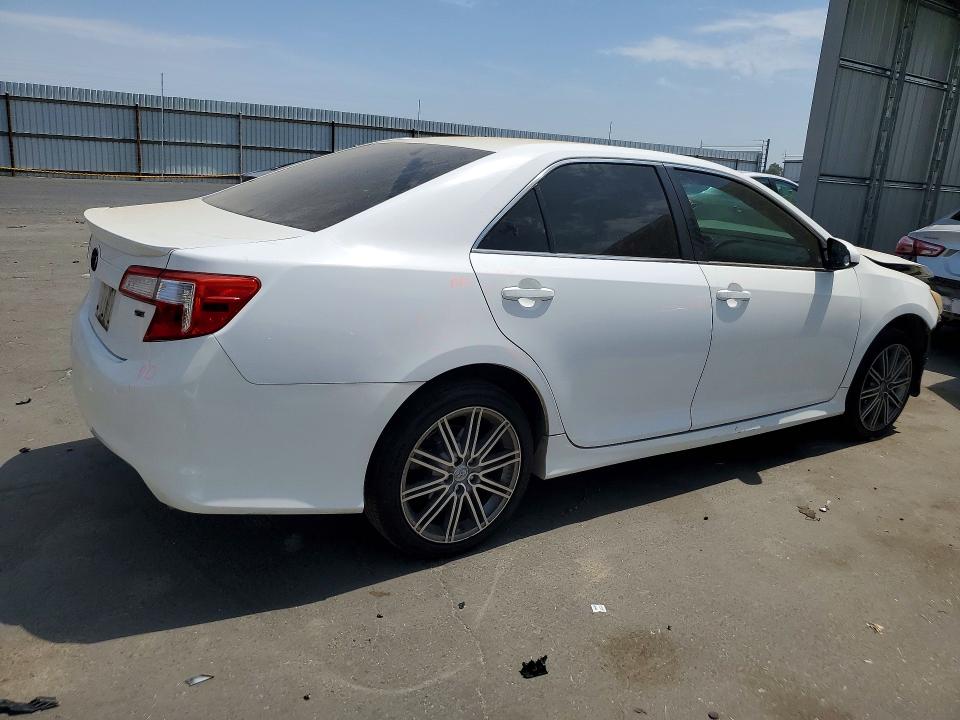 Photo 3 from auction – 2014 TOYOTA CAMRY with VIN 4T1BF1FK9EU333380