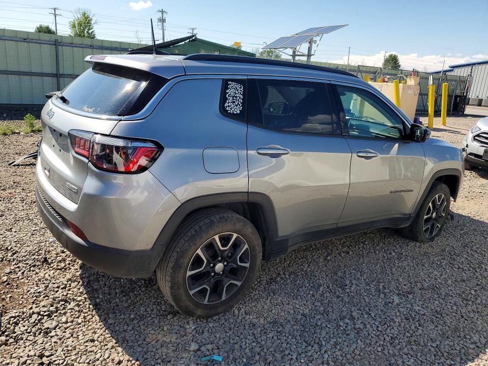 Photo 3 from auction – 2022 JEEP COMPASS with VIN 3C4NJDBB8NT123984