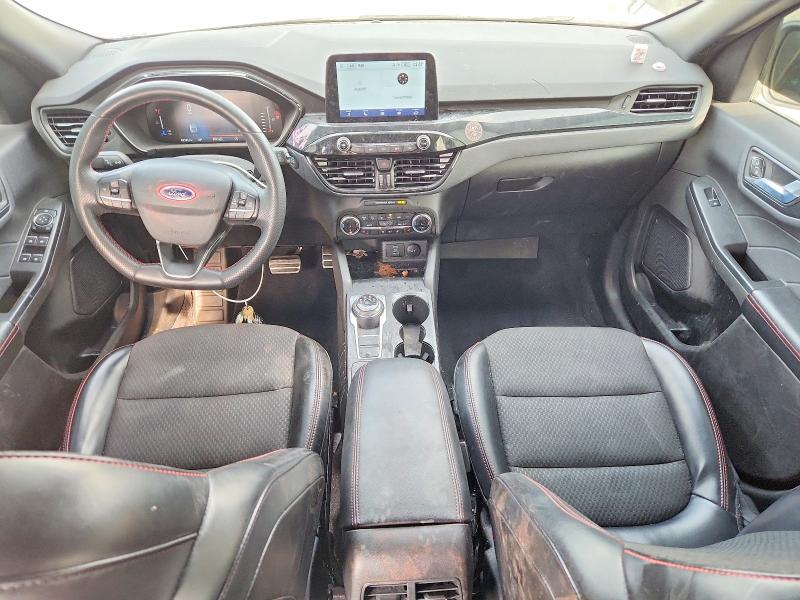 Photo 8 from auction – 2023 FORD ESCAPE with VIN 1FMCU9MN3PUA59182
