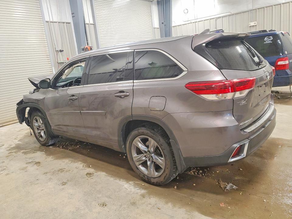 Photo 2 from auction – 2019 TOYOTA HIGHLANDER with VIN 5TDDZRFH0KS991726