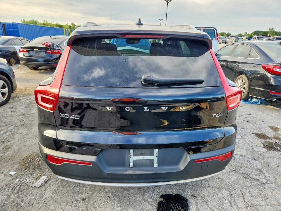 Zdjęcie 6 z aukcji – 2020 VOLVO XC40 z VIN YV4162UK3L2325810