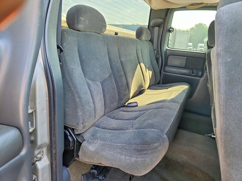 Photo 10 from auction – 2004 CHEVROLET SILVERADO with VIN 2GCEC19V641386516