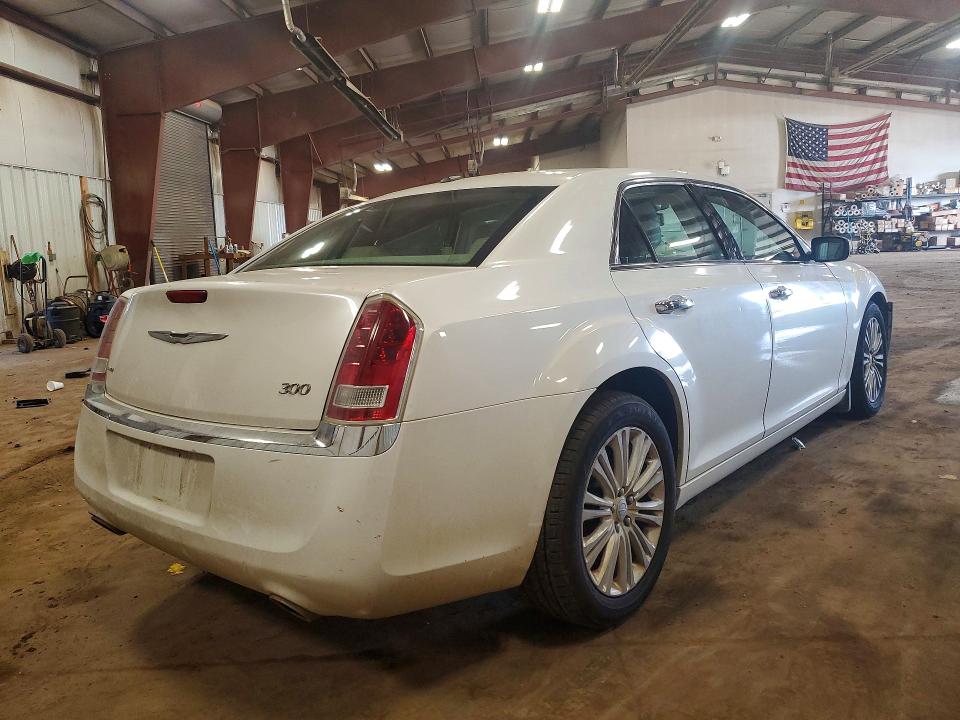 Photo 3 from auction – 2012 CHRYSLER 300 with VIN 2C3CCAHG9CH184130