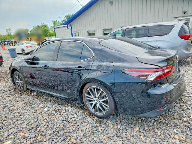 Photo 2 from auction – 2022 TOYOTA CAMRY with VIN 4T1F31AK7NU588143