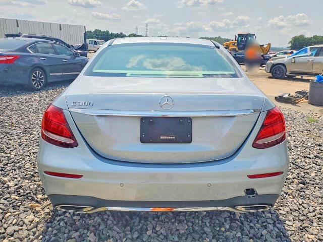 Photo 6 from auction – 2017 MERCEDES-BENZ E with VIN WDDZF4JB2HA175911