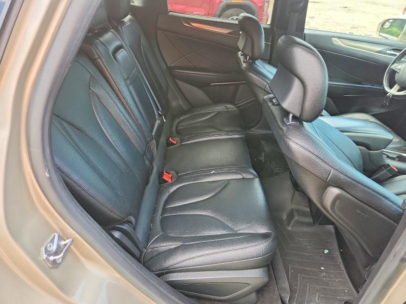 Photo 11 from auction – 2015 LINCOLN MKC with VIN 5LMCJ2A9XFUJ04377