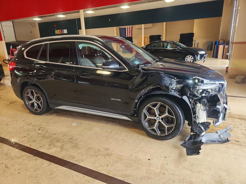 صورة رقم 4 من المزاد - 2017 BMW X1 مع VIN WBXHT3Z38H4A58148