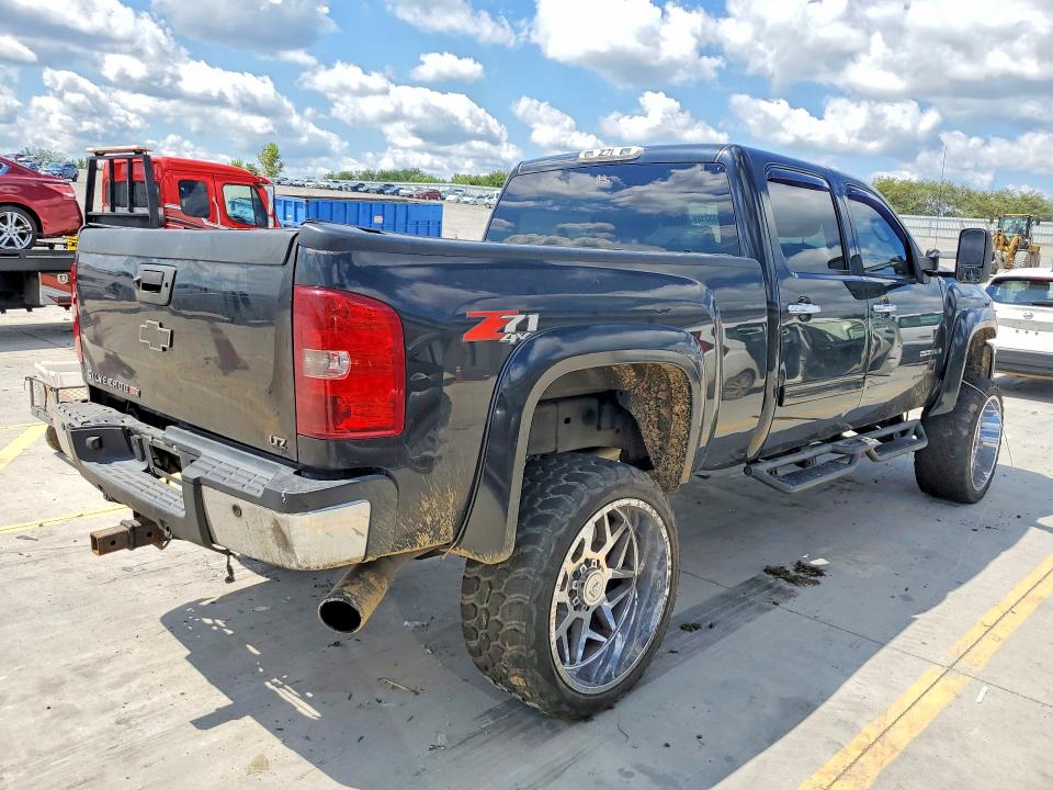Photo 3 from auction – 2009 CHEVROLET SILVERADO with VIN 1GCHK63679F173640