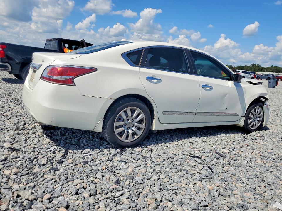 Photo 3 from auction – 2015 NISSAN ALTIMA with VIN 1N4AL3AP7FC106791