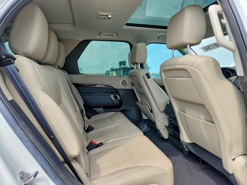 Photo 10 from auction – 2017 LAND ROVER DISCOVERY with VIN SALRGBBV1HA046989