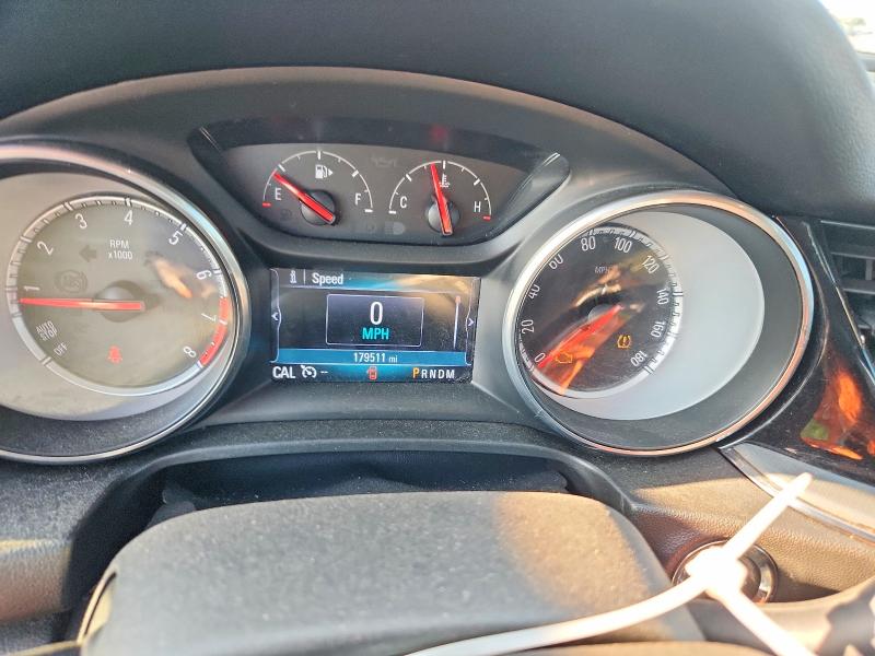 Photo 9 from auction – 2018 BUICK REGAL with VIN W04GL6SX3J1068866