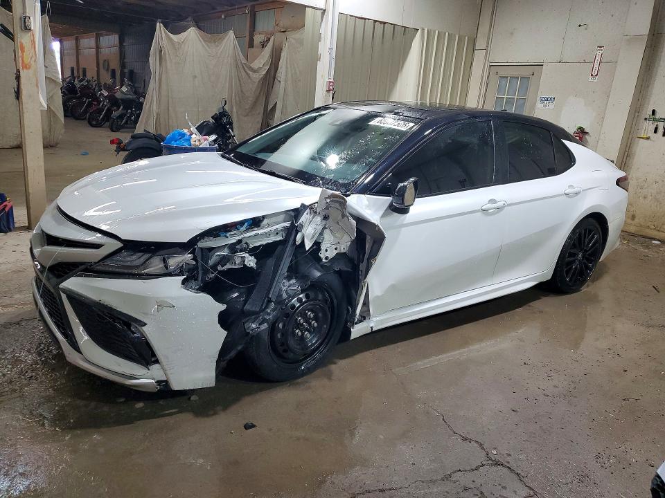 TOYOTA CAMRY 2023 with VIN 4T1K31AK6PU049529 - Photo from auction