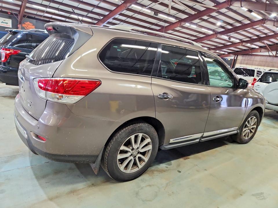 Photo 3 from auction – 2014 NISSAN PATHFINDER with VIN 5N1AR2MM3EC607952