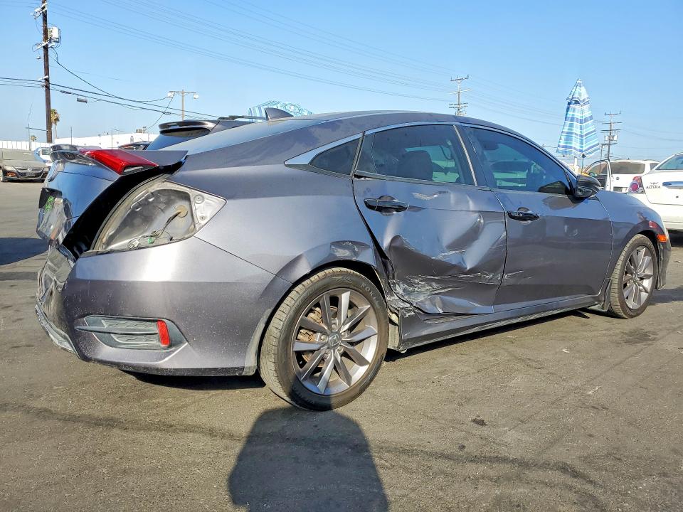 Photo 3 from auction – 2019 HONDA CIVIC with VIN 19XFC1F34KE214220