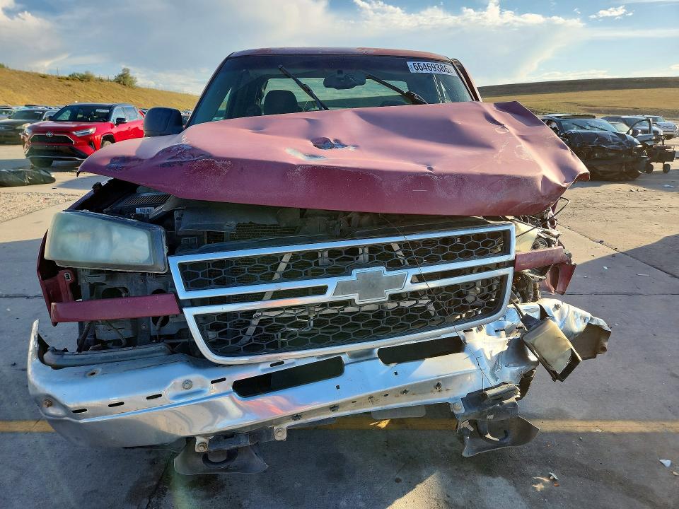 Снимка 5 от търг – 2007 CHEVROLET SILVERADO с VIN 1GCEC19V77Z180990