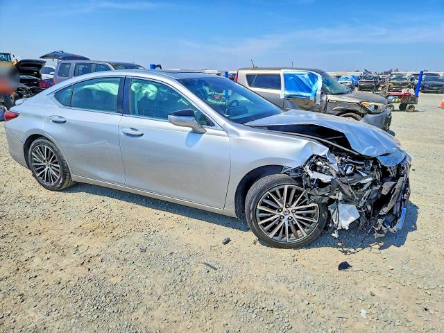 Photo 4 from auction – 2023 LEXUS ES 300H with VIN 58ADA1C15PU033950