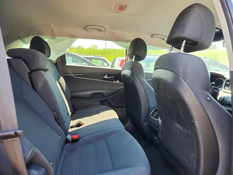 Photo 11 from auction – 2017 KIA SORENTO with VIN 5XYPG4A52HG225540