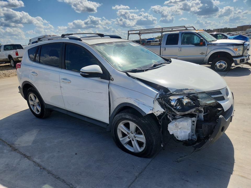 Photo 4 from auction – 2013 TOYOTA RAV4 with VIN JTMWFREV9D5000623