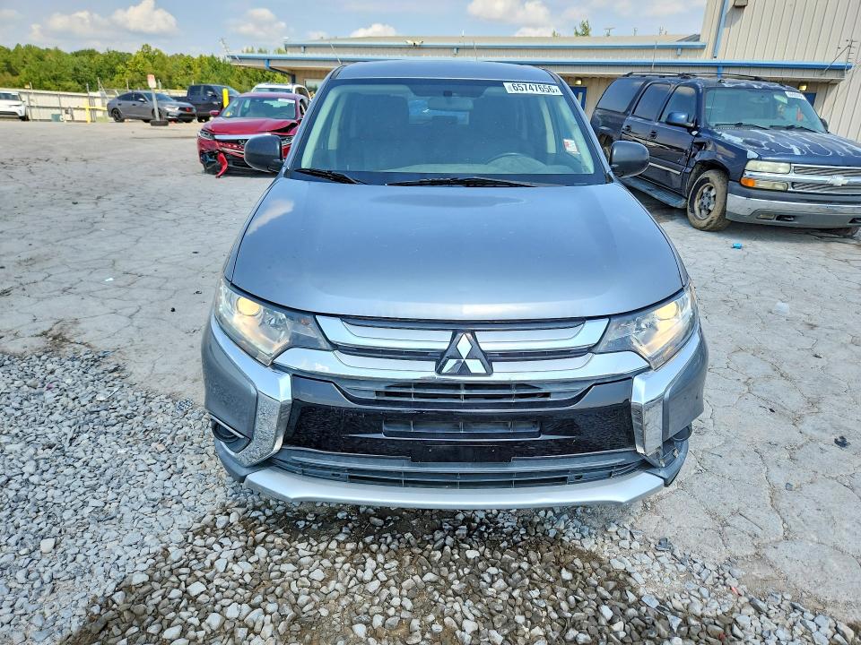 Photo 5 from auction – 2017 MITSUBISHI OUTLANDER with VIN JA4AD2A31HZ013189