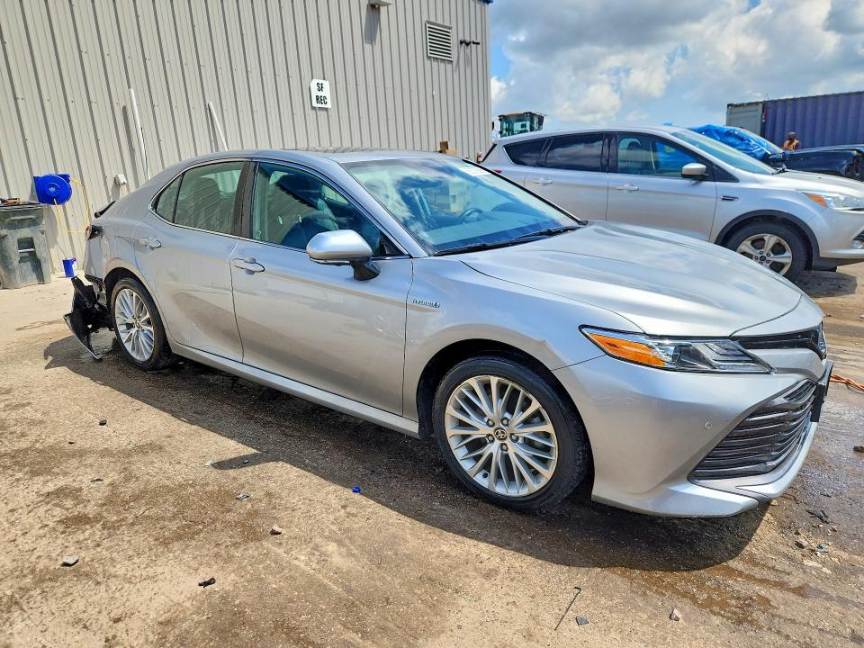 Photo 4 from auction – 2020 TOYOTA CAMRY with VIN 4T1F31AK7LU019404