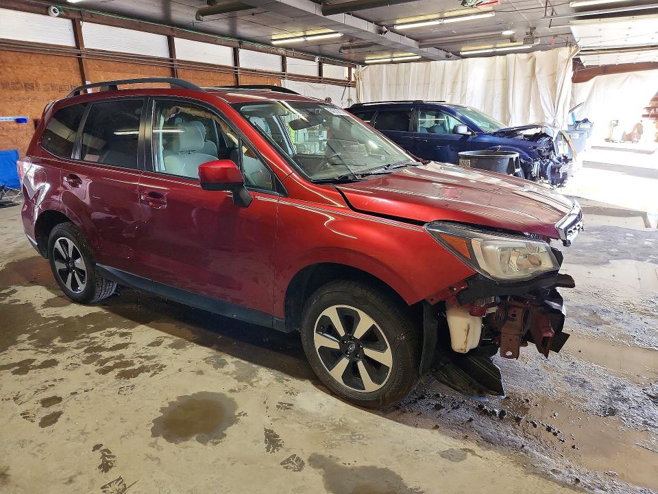 Foto 4 de la subasta – 2018 SUBARU FORESTER con VIN JF2SJAGC2JH537596