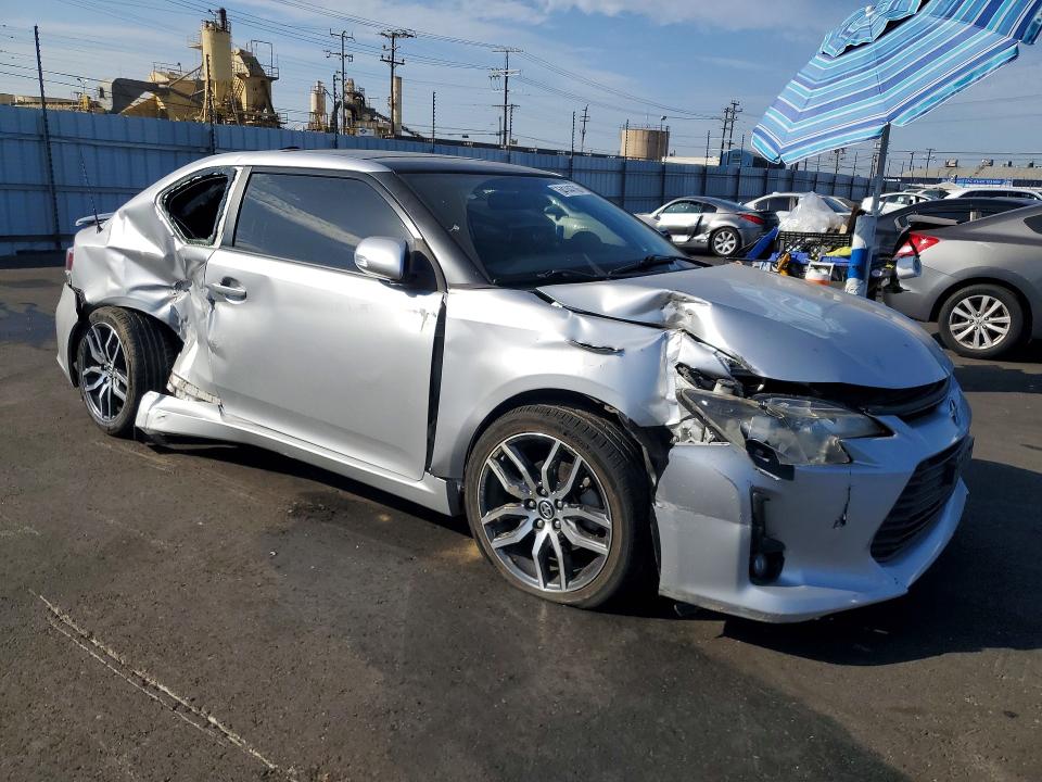 Photo 4 from auction – 2014 SCION TC with VIN JTKJF5C70E3085171