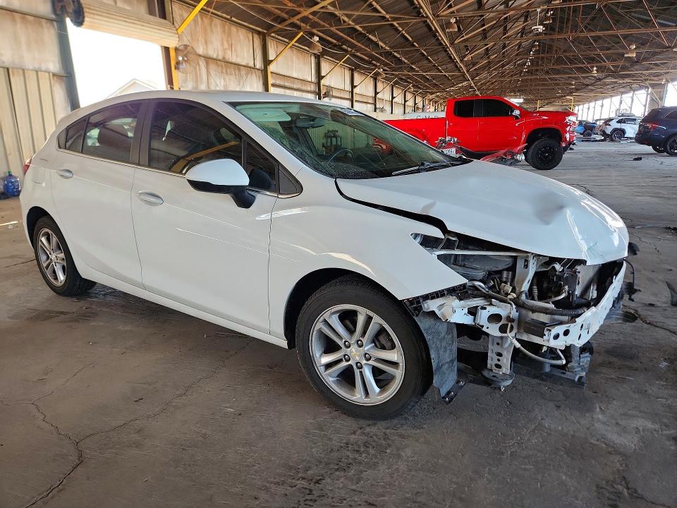 Photo 4 from auction – 2018 CHEVROLET CRUZE with VIN 3G1BE6SM4JS641362