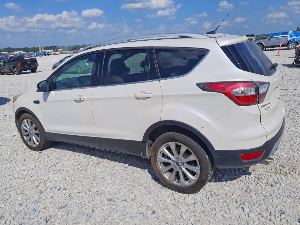 Photo 2 from auction – 2017 FORD ESCAPE with VIN 1FMCU0J92HUA64927