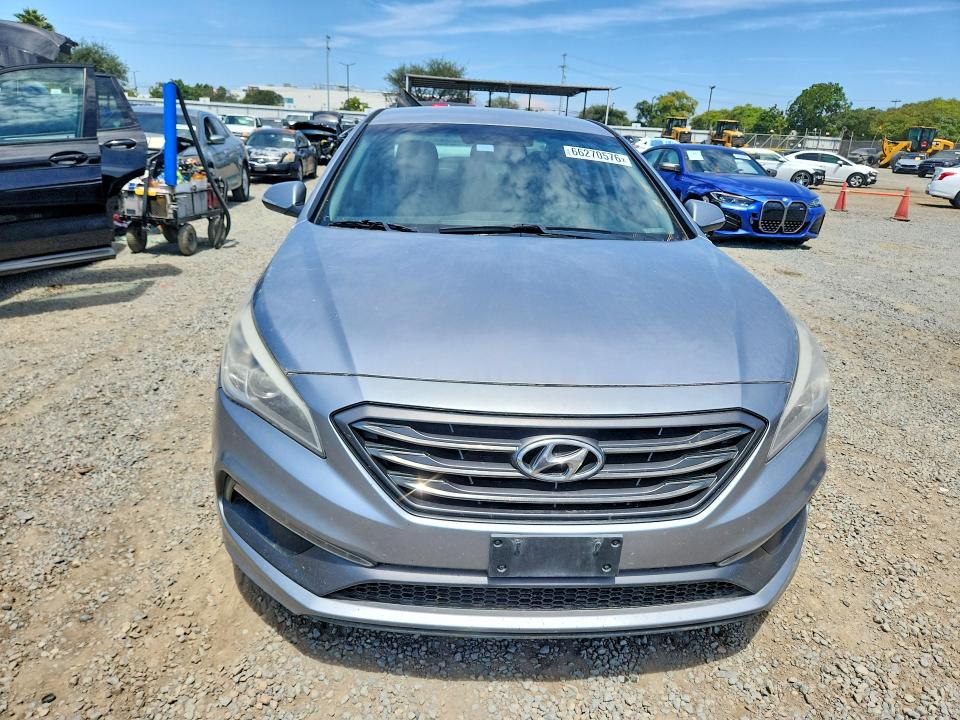 Photo 5 from auction – 2015 HYUNDAI SONATA with VIN 5NPE34AF8FH052611